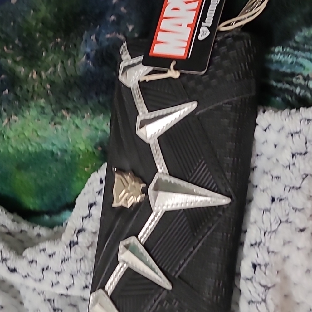 Loungefly black panther wallet and purse new